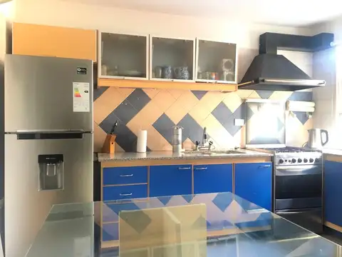 Departamento 5 ambientes con 2 baños