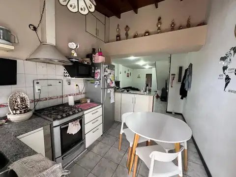 Depto Tipo Casa en Venta de 4 ambientes