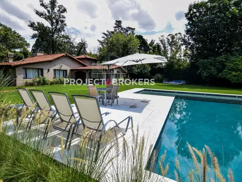 Hermosa casa en Parque de Leloir 