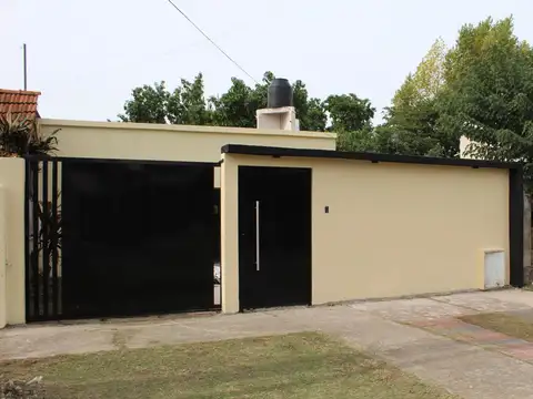 Casa 3 amb en venta-Calzada-refaccionada c/jardin