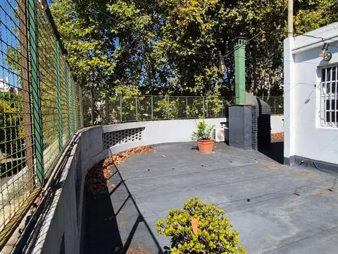 PH de 3 Ambientes al Frente con Gran Terraza Propia y Dependencia – Belgrano R
