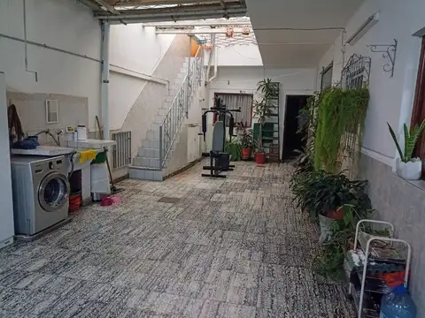 Muy linda Casa vta 5 dorm esc/gge/patio Zabala al 500