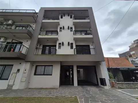 DEPARTAMENTO 2 AMBIENTES - BANFIELD - ESTE, GRAN BS. AS. SUR