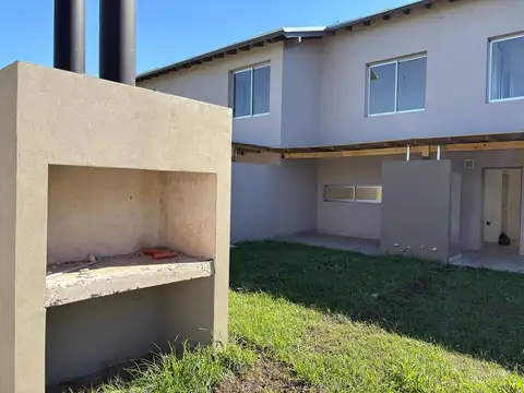 Casa en venta 3 ambientes a estrenar