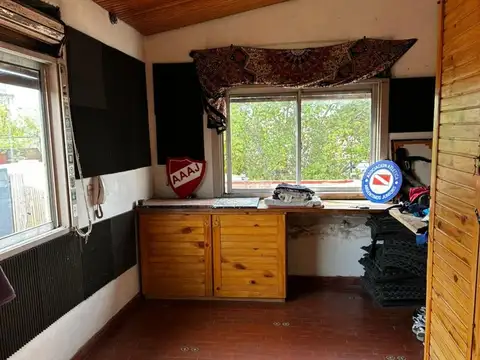 Casa 6 ambientes con 3 baños