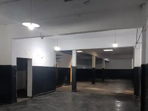 MUY BUEN PRECIO Venta de galpón con Local