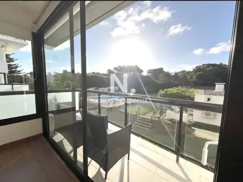 En venta apartamento duplex en Playa Brava, con vista impecable 