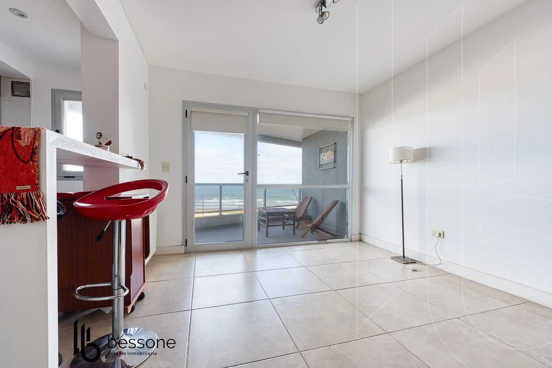 1 AMBIENTE VISTA AL MAR