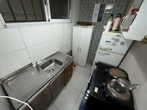 VENTA PH 3 AMB LUMINOSO CON TERRAZA A REFACCIONAR