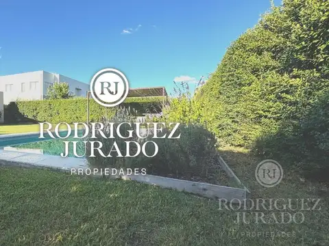 Casa En  Santa Guadalupe - Pilar Del Este