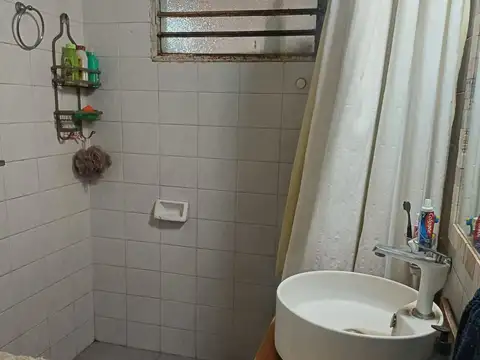 CASA VENTA LA REJA APTO CREDITO CON PILETA