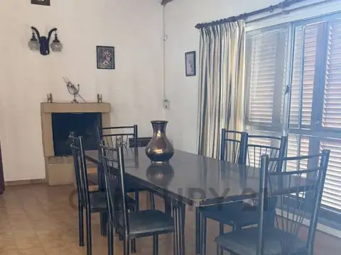Casa en Alquiler de 3 dormitorios