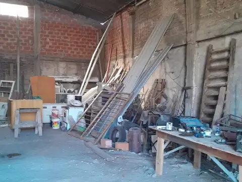 Galpon en Venta 12,60  mts Frente