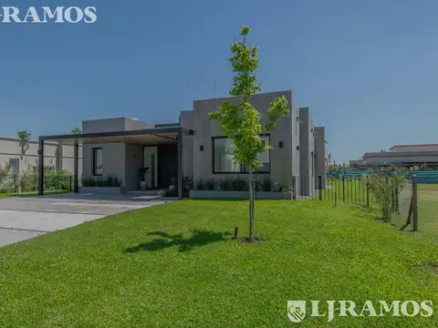 VENTA CON RENTA casa 3 dormitorios en El Naudir MB