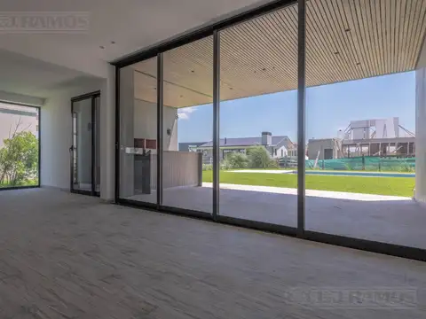 Casa en Venta en El Naudir, USD 259.000