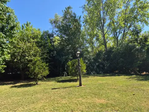 Casa 5 ambientes con 4 baños