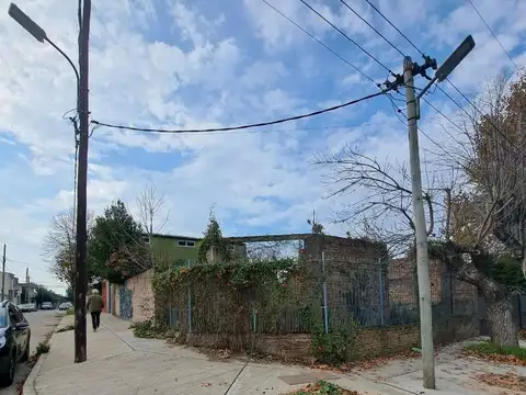 Venta Quilmes. Lote mas local.