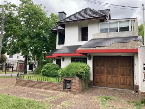 VENTA CASA 5 AMB PATIO GARAGE MONTE GRANDE APTO CREDITO