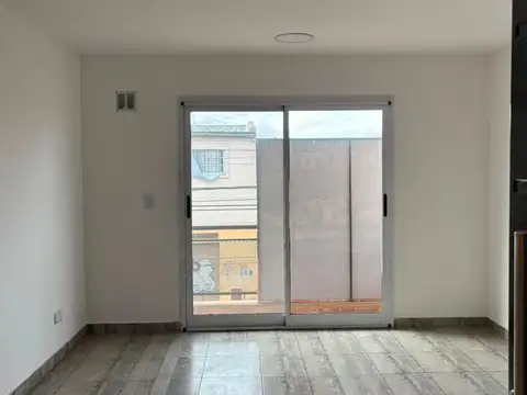 Depto Tipo Casa en Venta 1 año