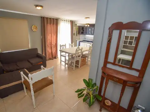 Casa 4 ambientes con 1 baño