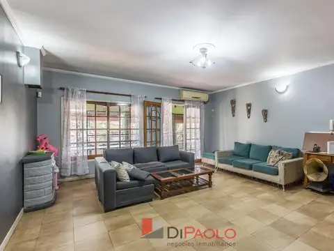 Casa en Venta en Villa Gobernador Udaondo, USD 327.000