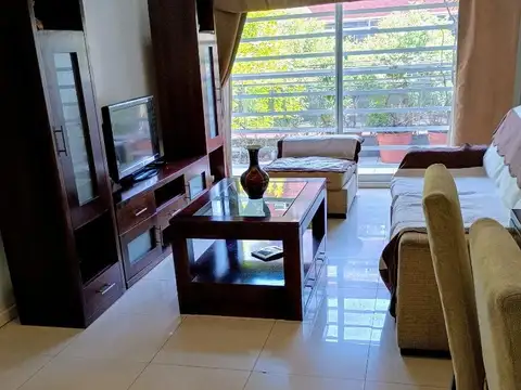 Venta Departamento 2 Ambientes Frente Balcón Cochera