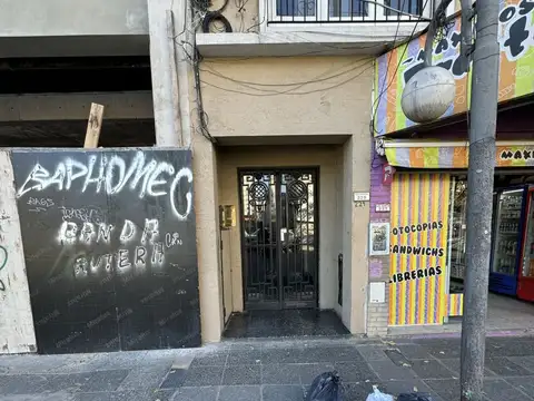 Gral. Jose de San Martin 200, Piso B