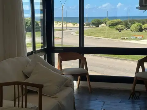 Rambla General Jose Artigas y Av