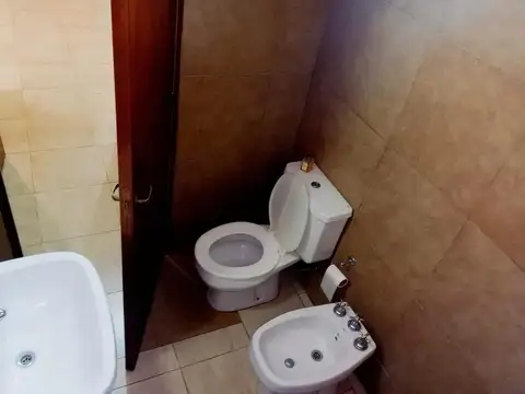 Departamento  en Funes de Planta alta apto profesional