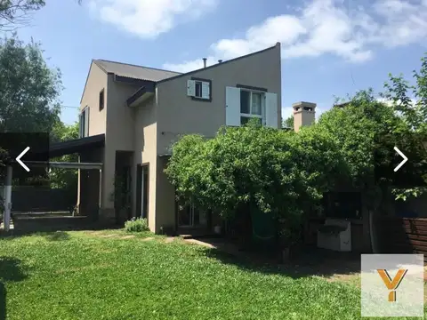 Casa en Venta - 3 Dormitorios 1 Baño - 361mts - Berazategui