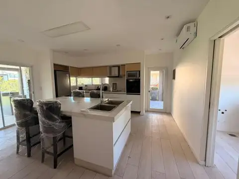 Casa en Venta en Haras Santa María, USD 325.000