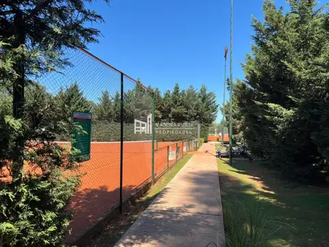 LOTE 802m2 HARAS SANTA MARIA 100