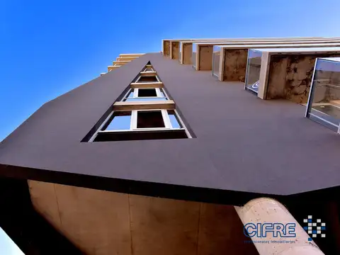 Departamento de 3 ambientes a la venta, al frente con balcón corrido.