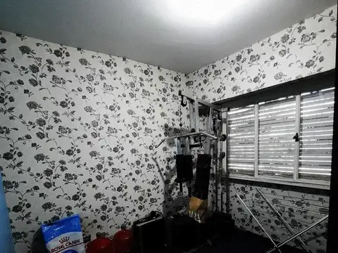 P.H. 3 AMBIENTES  AL FRENTE POR ESCALERA CON BALCON CORRIDO