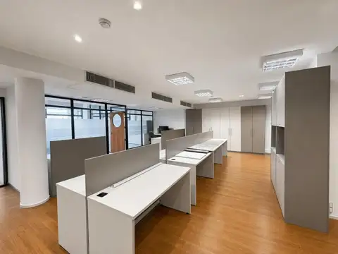 Oficina en Venta con 2 cocheras