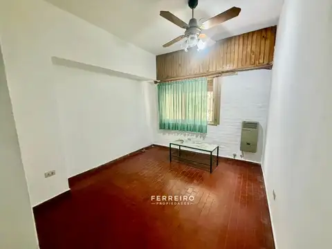 VENTA DE CASA EN UNA PLANTA CON JARDÍN EN TORTUGUITAS