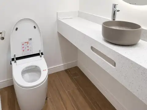 Casa 4 ambientes con 3 baños