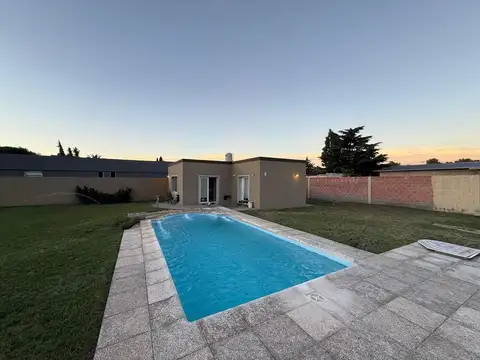 Casa-quinta Barrio Lowo Che, Carpintero 58