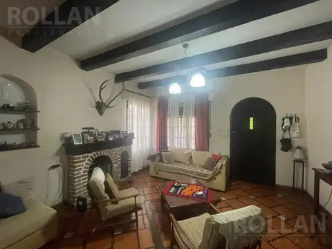 Casa en Venta con 1 cochera