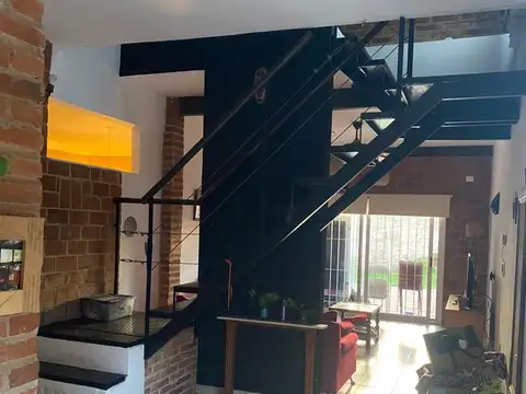 Casa en Venta en Olivos Rugby, USD 240.000