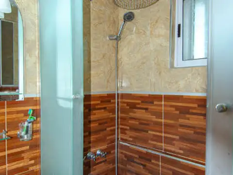 DEPARTAMENTO 3 AMBIENTES FRENTE CON BALCON EN PISO ALTO