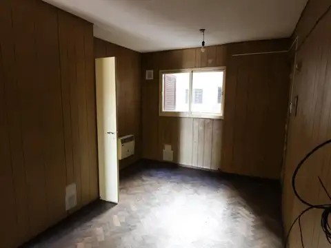 Av. Pellegrini al 600