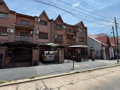 Triplex 5 ambientes venta Ramos Mejia