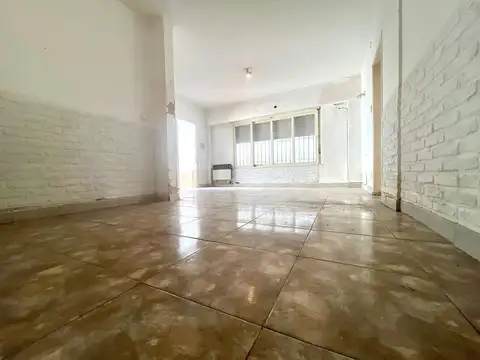Depto Tipo Casa en Venta en Lanus Oeste, USD 65.000