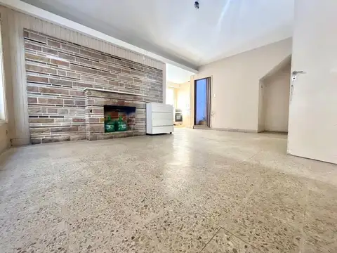 Depto Tipo Casa en Venta 63 años
