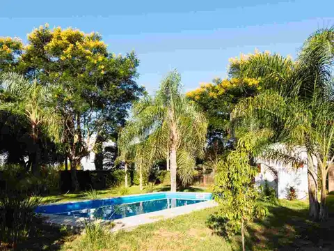 VENTA CASA FRENTE AL RIO SANTA ROSA DE CALCHINES