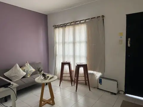 Venta Casa reciclada en B° Jardín Trapiche, 2 habitaciones
