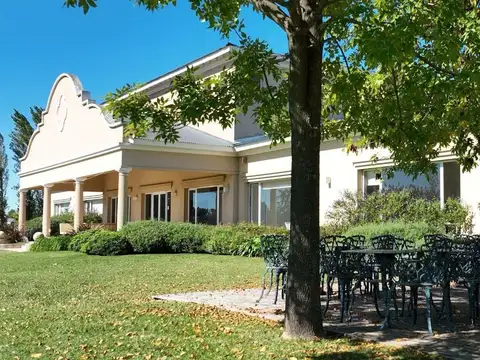 Excelente casa en fincas de San Vicente Sporting 