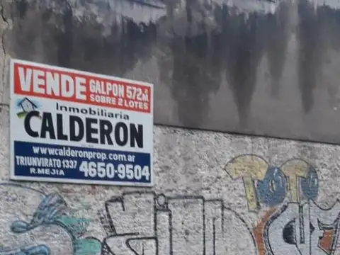 Terreno 572 m2 ideal para constructor actualmente galpón utilizado como cocheras