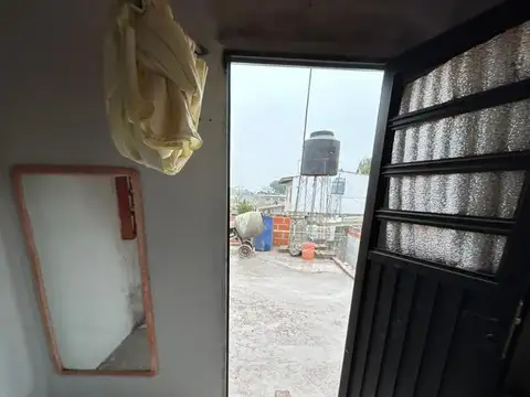 CASA EN VENTA - PJE OLMOS 3131 - VILLA GOBERNADOR GALVEZ